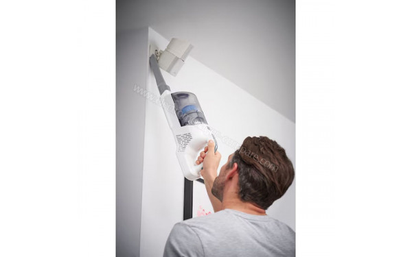 BLACK & DECKER BHFEA420J-QW - Mise en situation