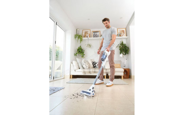 BLACK & DECKER BHFEA420J-QW - Mise en situation