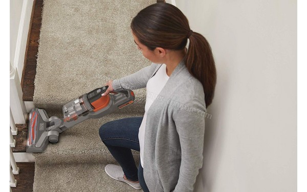 BLACK & DECKER BHFEV182C - Mise en situation aspirateur &agrave; main