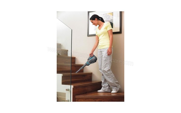 BLACK & DECKER DV1015EL Dustbuster 10.8V - Suceur long int&eacute;gr&eacute;