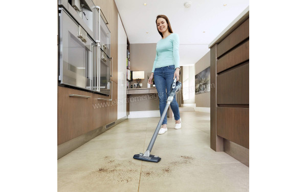 BLACK & DECKER DVA315JF-QW - Mise en situation