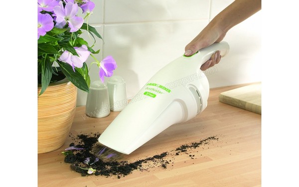 BLACK & DECKER NV2400N Dustbuster 2.4V - En utilisation sur plan de travail