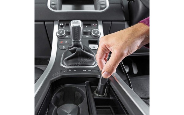 BLACK & DECKER NVB-12-AV - Branchement auto