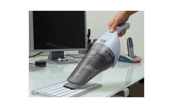 BLACK & DECKER NVB215WAN Dustbuster - En utilisation avec brosse
