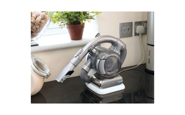 BLACK & DECKER PD1820LF Dustbuster Flexi 18V - Vue avec station de charge