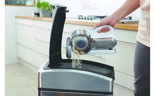 BLACK & DECKER PV1820L Dustbuster Pivot 18V - Vidage du collecteur