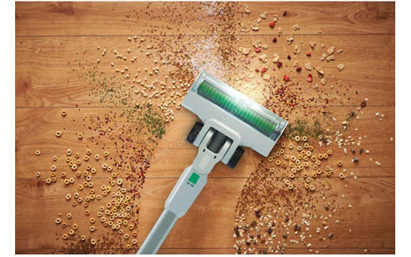 BLACK & DECKER REVSV18D1-QW - Mise en situation