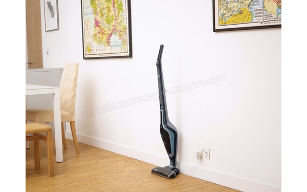 BLACK & DECKER SVA420B - En charge, pos&eacute; au sol