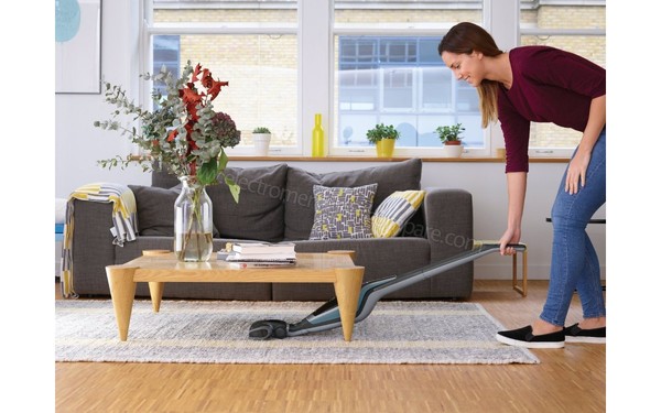 BLACK & DECKER SVA420B - En mode balai, sur tapis
