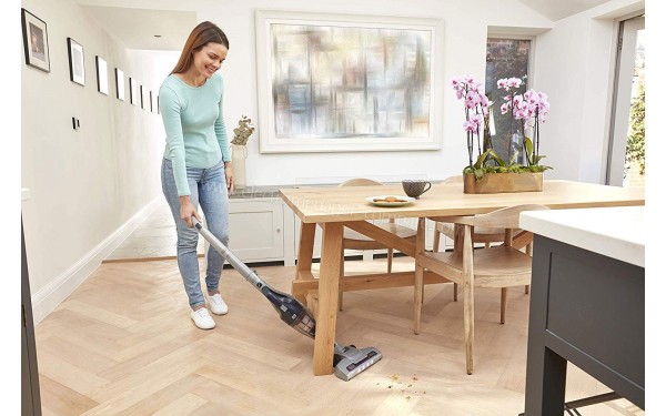 BLACK & DECKER SVB520JW - Mise en situation