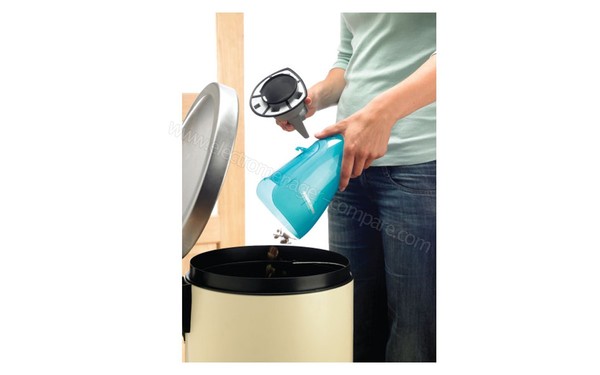 BLACK & DECKER WD9610N Dustbuster 9.6V - Vidage du collecteur