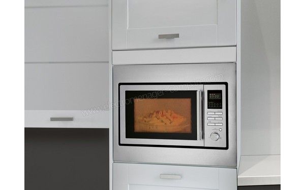 BOMANN MWG 2216 H EB - Vue 3/4 droite, appareil encastr&eacute;