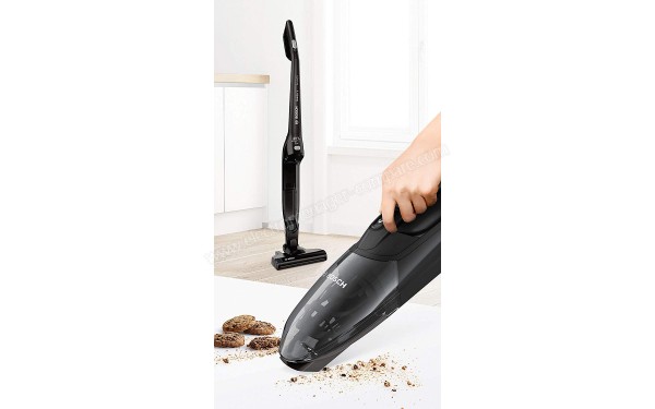 BOSCH BBHF220 - Mise en situation aspirateur &agrave; main