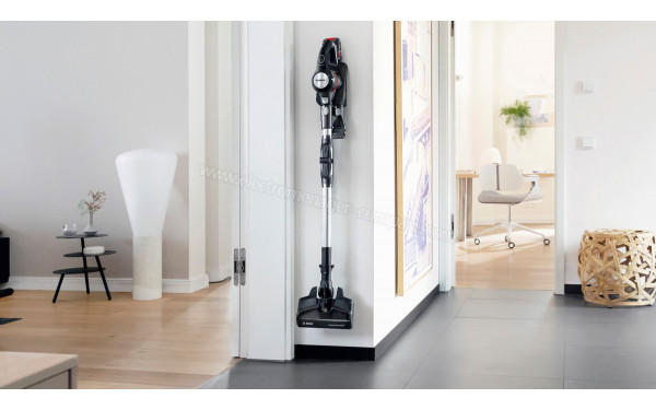 BOSCH BCS711MAT - Vue sur base de chargement