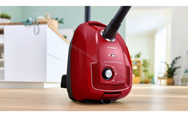 BOSCH BGB38RD2 - Vue 3/4 gauche