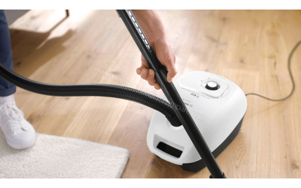 BOSCH BGB41WH1 - Mise en situation