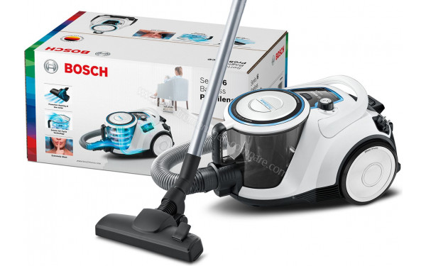 BOSCH BGC41LSIL - Vue 3/4 droite avec colis
