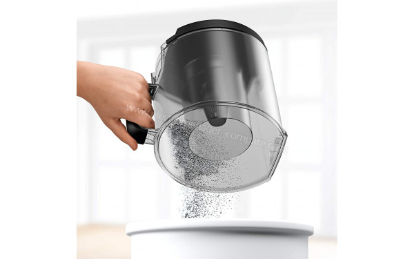 BOSCH BGC41PET - Vidage du bac