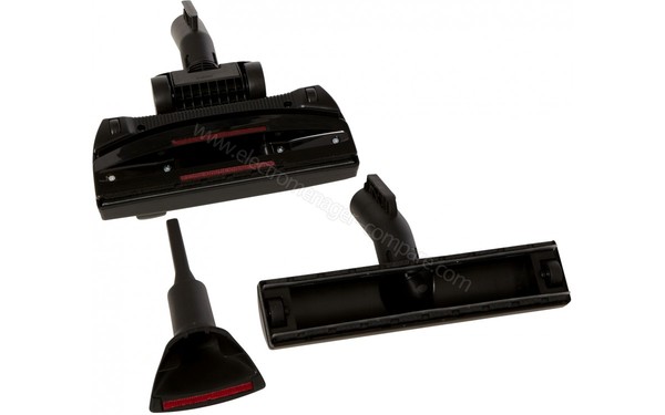 BOSCH BGL4SIL69W - Brosses et embouts vue du dessous (cr&eacute;dit : Boulanger)