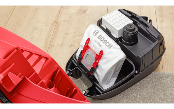 BOSCH BGL6PET1 - Vue du sac &agrave; poussi&egrave;re