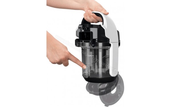 BOSCH BGS05A322 - Vue du vidage du bac (cr&eacute;dit : Boulanger)