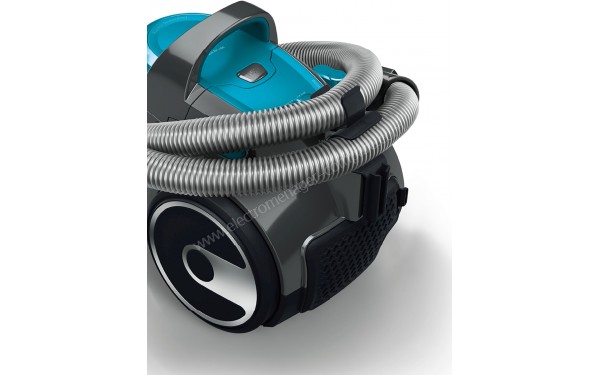 BOSCH BGS05X240 - Vue du rangement tube