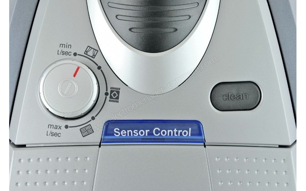 BOSCH BGS51434 - Commandes (cr&eacute;dit : Darty)