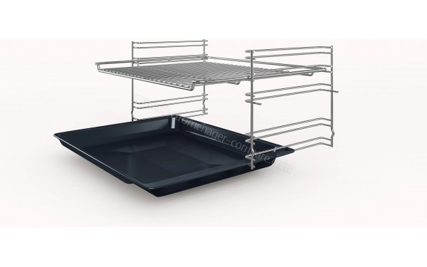 BOSCH HBF133BA1 - Vue de la grille, du l&egrave;chefrite et des rails