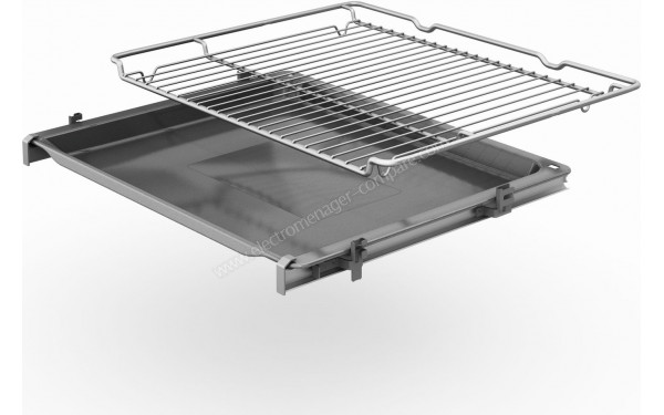 BOSCH HBG4790B1 - Vue de la grille et du l&egrave;chefrite