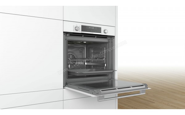 BOSCH HBG5780W0 - Porte ouverte