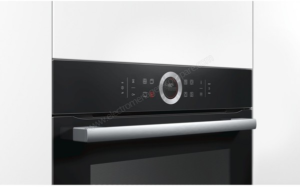 BOSCH HBG6755B1F - Vue 3/4 gauche, vue sur les commandes