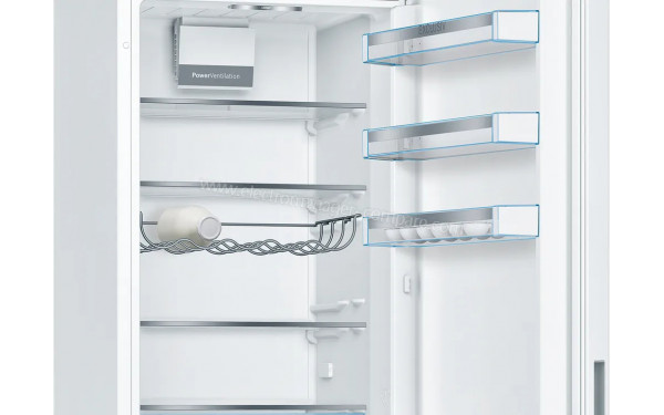 BOSCH KGE39AWCA - Vue de l'int&eacute;rieur partie r&eacute;frig&eacute;rateur