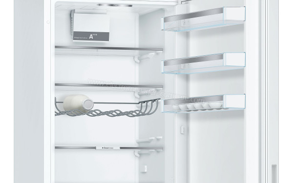 BOSCH KGE39VW4A - Clayettes et Balconnets