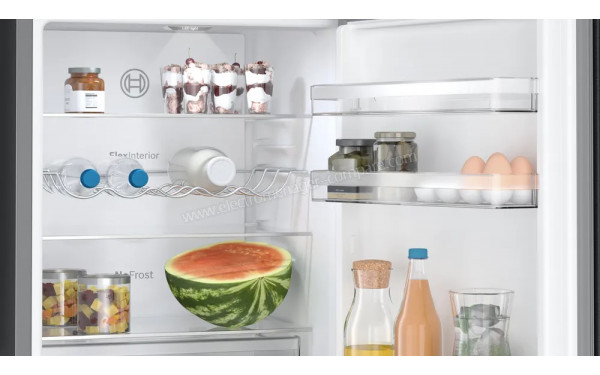 BOSCH KGN36VXCT - Vue de l'int&eacute;rieur partie r&eacute;frig&eacute;rateur