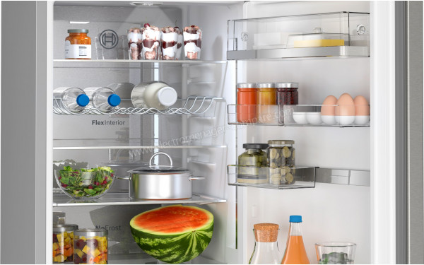 BOSCH KGN39AIBT - Vue de l'int&eacute;rieur partie r&eacute;frig&eacute;rateur