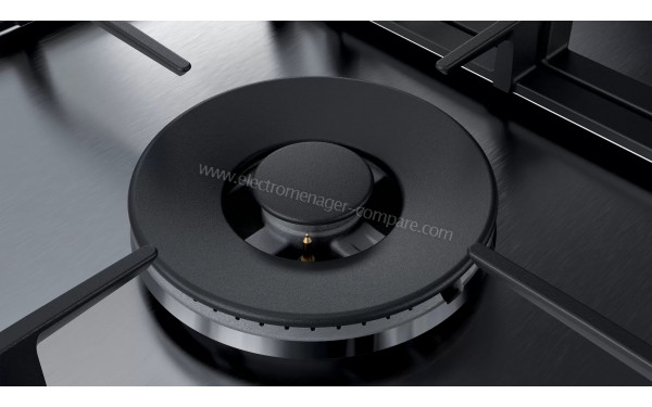 BOSCH PCS7A5B90 - Zoom sur le foyer Wok