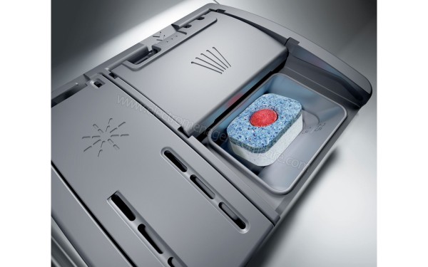 BOSCH SKS50E32EU - Vue du bac &agrave; produits