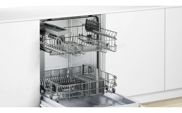 BOSCH SMI46AB04E - Vue des paniers