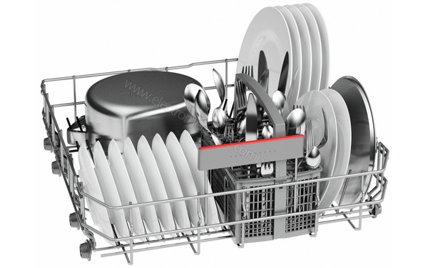 BOSCH SMI46GS01E - Vue du panier inf&eacute;rieur