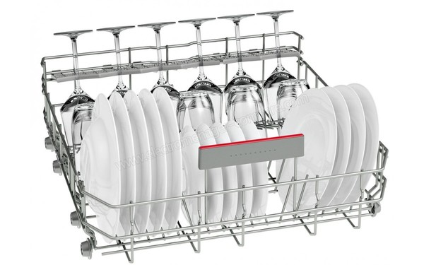 BOSCH SMI46MS03E - Vue du panier inf&eacute;rieur