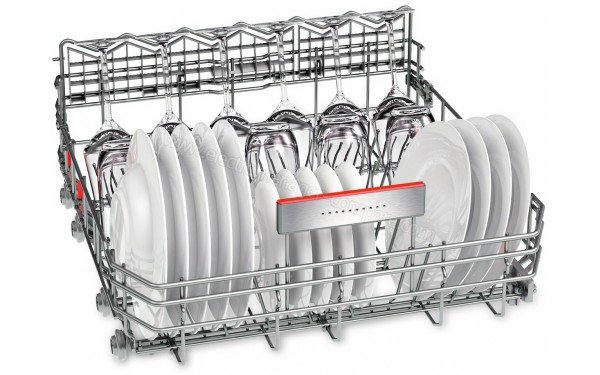 BOSCH SMI88TS36E - Vue du panier inf&eacute;rieur