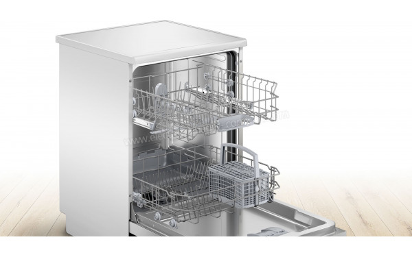 BOSCH SMS2ITW46E - Vue du panier inf&eacute;rieur