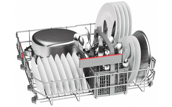 BOSCH SMS46II04E - Vue du panier inf&eacute;rieur