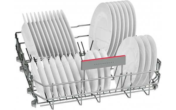 BOSCH SMS46KW08E - Vue du panier inf&eacute;rieur