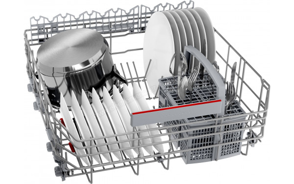 BOSCH SMS4HBW00F - Vue du panier inf&eacute;rieur