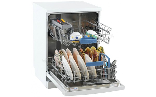 BOSCH SMS53M52FF - Vue de l'int&eacute;rieur (cr&eacute;dit : Darty)