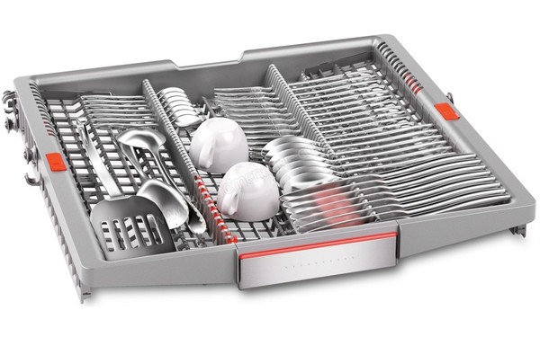 BOSCH SMS68TI00E - Vue du tiroir &agrave; couverts