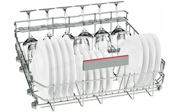 BOSCH SMV46MX04E - Vue du panier inf&eacute;rieur