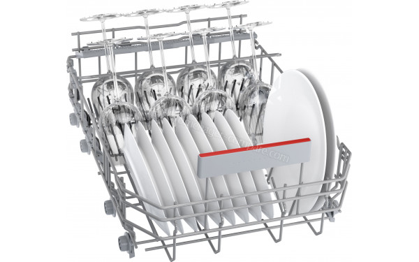 BOSCH SPV4EMX24E - Vue du panier inf&eacute;rieur