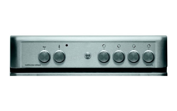 BRANDT BCM6651X - Panneau de commandes (cr&eacute;dit : Boulanger)